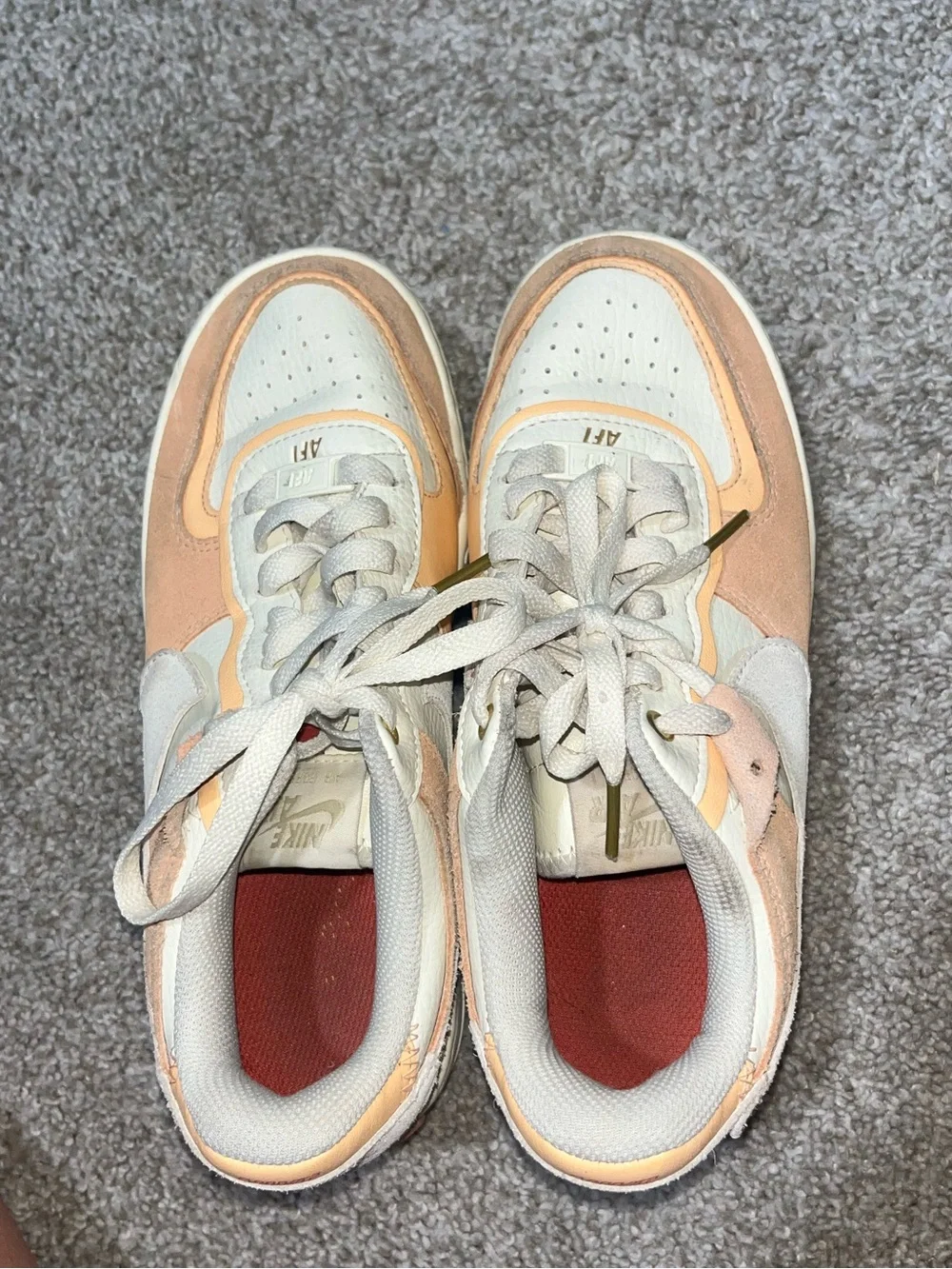 Nike women’s sneakers